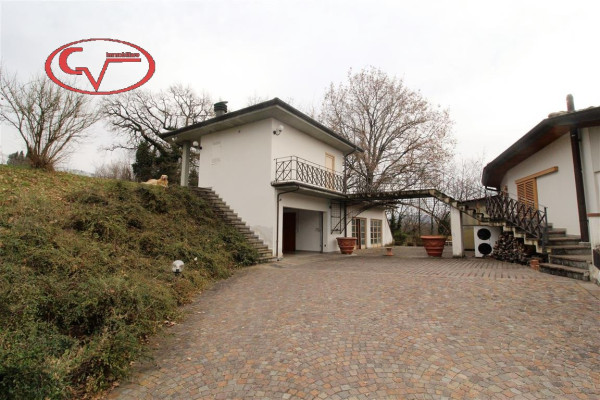 Villa BUCINE vendita   di Bucine, 15 CENTRO IMMOBILIARE VALDARNO SRL