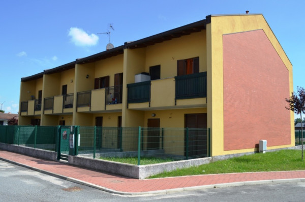  varallo-pombia vendita quart:  realt&agrave;-immobiliare