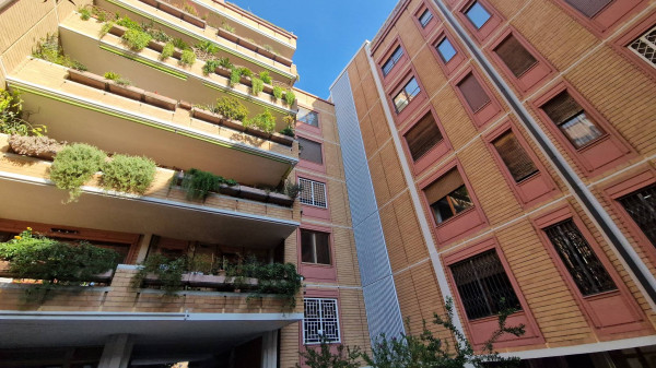 Ufficio - Loc.Com. ROMA affitto  Tintoretto Benedetto Croce Mariani Rei srl