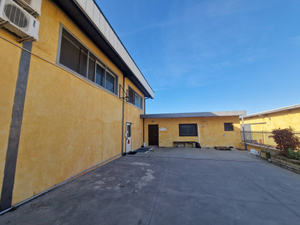 Capannoni (Tutti) ROMA affitto  Due Leoni Casilina Mariani Rei srl