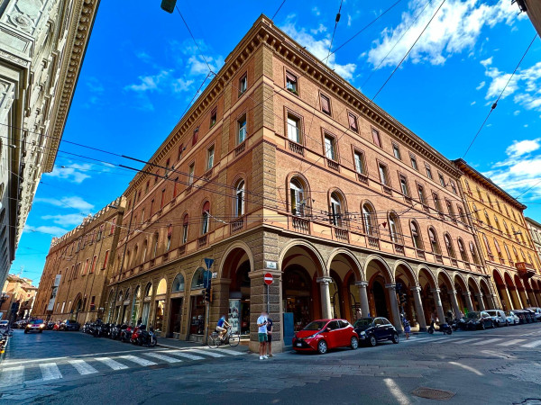  bologna vendita quart: centro storico gianluca-scala