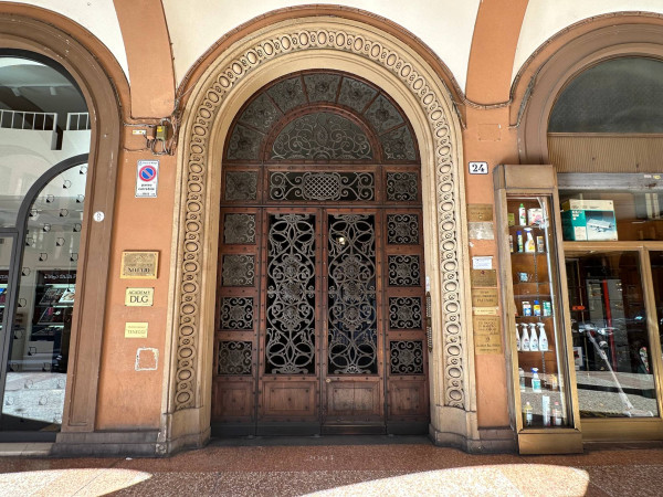 Ufficio - Loc.Com. BOLOGNA vendita  CENTRO STORICO Luigi Carlo Farini Gianluca Scala