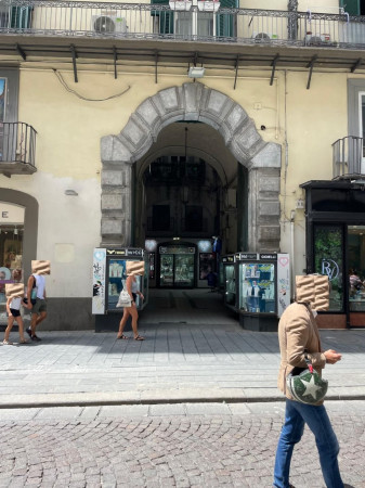 Negozio - Loc.Com. NAPOLI vendita  VIA TOLEDO Toledo Petrilli &amp; Piccolo