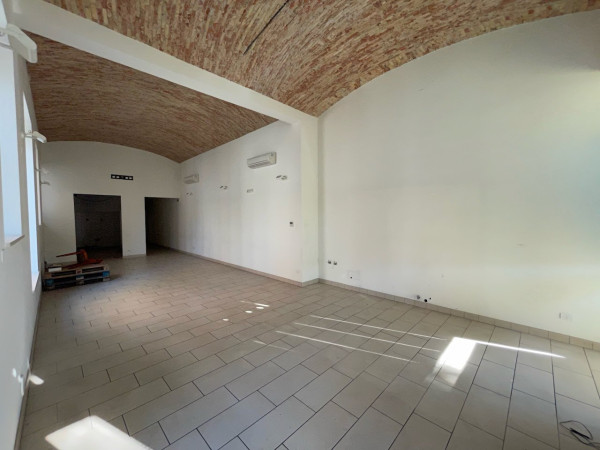 Negozio - Loc.Com. TRIESTE affitto   Miramare Savino Gestioni Immobiliari
