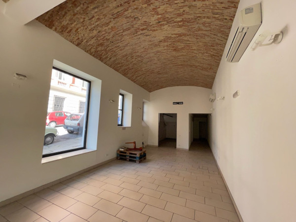 Negozio - Loc.Com. TRIESTE affitto   Miramare Savino Gestioni Immobiliari