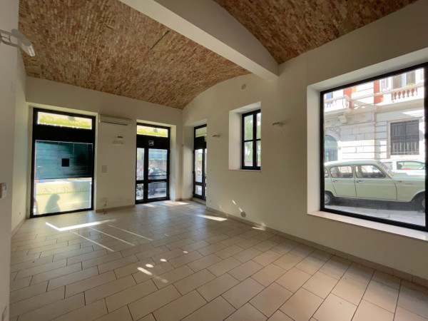 Negozio - Loc.Com. TRIESTE affitto   Miramare Savino Gestioni Immobiliari