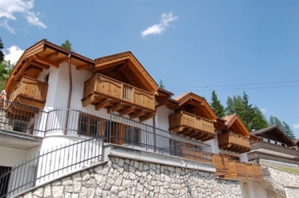 Villa Affiancata - Schiera CAMPITELLO DI FASSA vendita   Col Immobiliare Elite