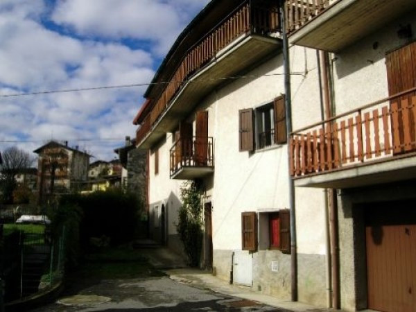  costa serina vendita quart:  idea casa