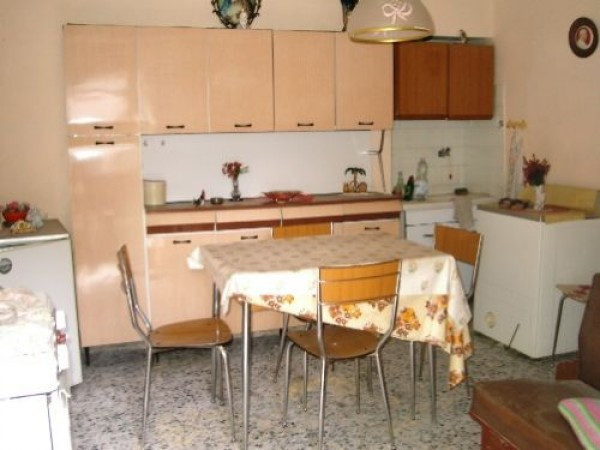 Villa Unifamiliare - Indipendente UBIALE CLANEZZO vendita   Aldo Moro IDEA CASA