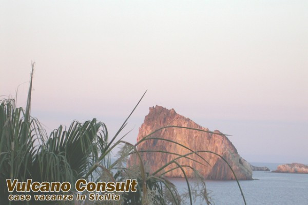 Appartamento LIPARI affitto  Panarea san pietro Vulcano Consult Lipari Real Estate