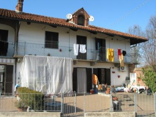 Villa Affiancata - Schiera CARAMAGNA PIEMONTE vendita   Vittorio Veneto Porello Immobiliare Sas