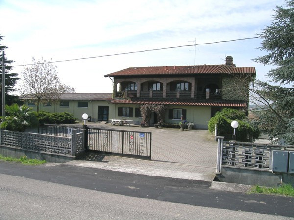 Villa Unifamiliare - Indipendente MONCALVO vendita    Esserci agenzia immobiliare