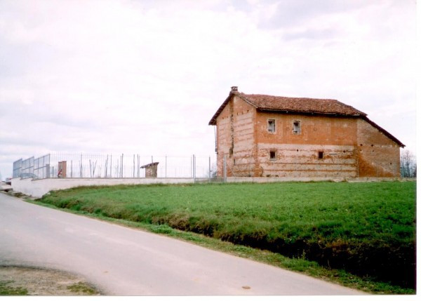 Rustico - Cascina CHERASCO vendita  San Giovanni località S. Giovanni Agenzia Immobiliare Oltre Po di Bertolusso Maresa