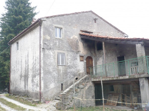  piteglio vendita quart: lanciole agenzia immobiliare il torrione di rosellini rag.