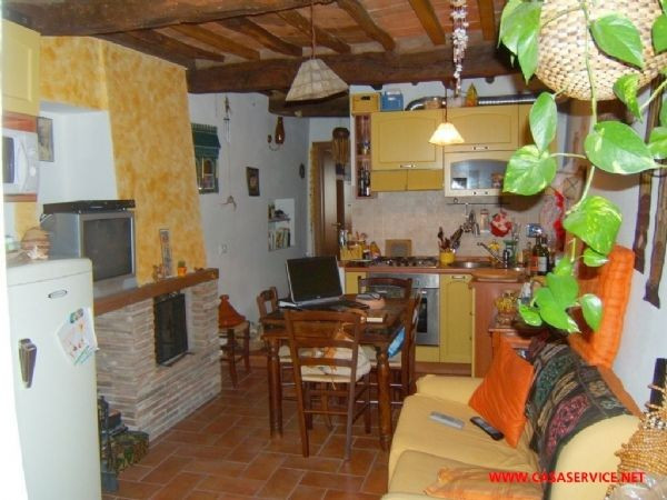  bucine vendita quart:  casa-service-agenzia-immobiliare-valdarno