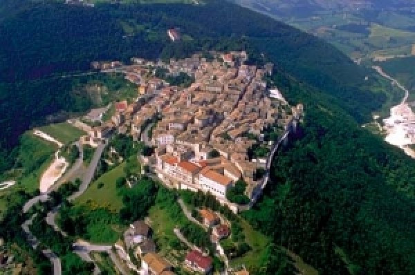 Rustico - Cascina ARCEVIA vendita    Dr Umberto RAGAZZINI  /  UR_STUDIO IMMOBILIARE