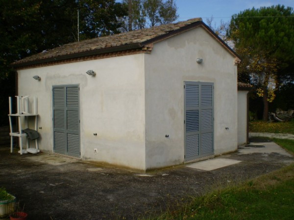 Rustico - Cascina SENIGALLIA vendita    Dr Umberto RAGAZZINI  /  UR_STUDIO IMMOBILIARE