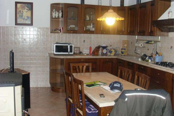  castelnuovo belbo vendita quart:  realcasa studio nizza di mario erpetto