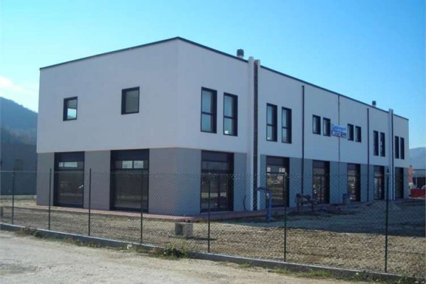 Negozio - Loc.Com. RIETI affitto   Fratelli Sebastiani QUATTROPARETI