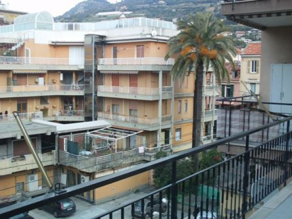 Appartamento VENTIMIGLIA vendita    immobiliare la vela