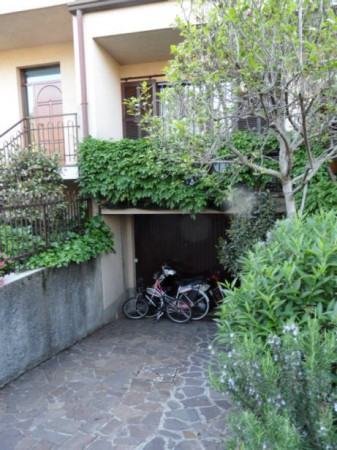 Villa Affiancata - Schiera INVERIGO vendita   Roma Immobiliare Casasol