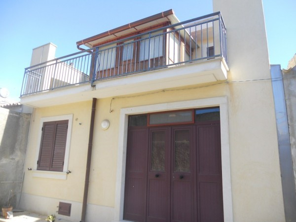 Villa Unifamiliare - Indipendente AVOLA vendita    SIMIGROUP IMMOBILIARE