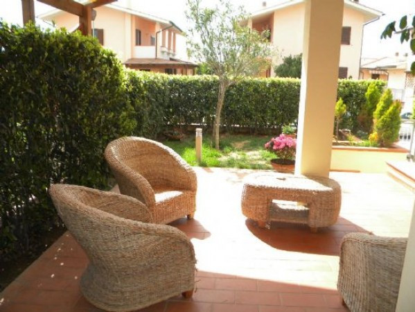  follonica vendita quart:  area-immobiliare