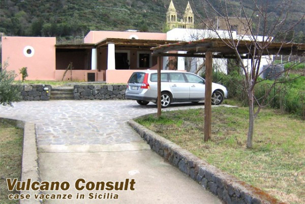 Villa LENI vendita    Vulcano Consult Lipari Real Estate