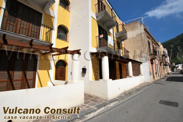  lipari vendita quart:  vulcano consult lipari real estate