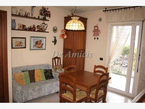 Appartamento VALLECROSIA vendita    AGENZIA IMMOBILIARE DE AMICIS