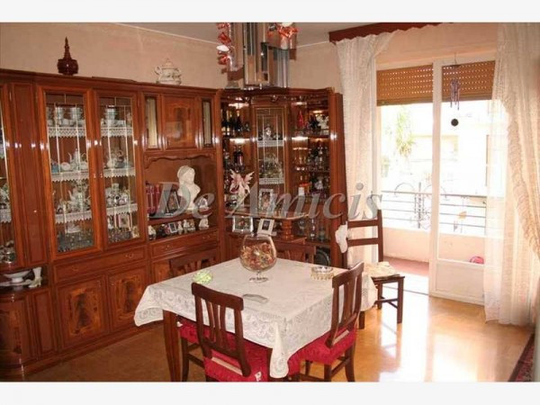 Appartamento VALLECROSIA vendita    AGENZIA IMMOBILIARE DE AMICIS