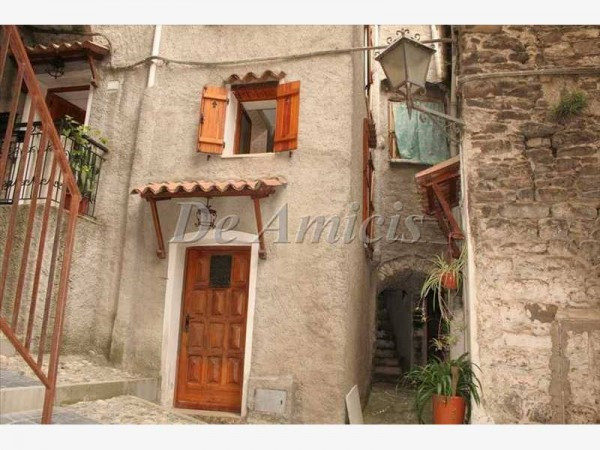 Villa Unifamiliare - Indipendente PIGNA vendita    AGENZIA IMMOBILIARE DE AMICIS