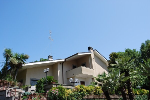 Villa GROTTAFERRATA vendita   DEL FICO Mariani Rei srl