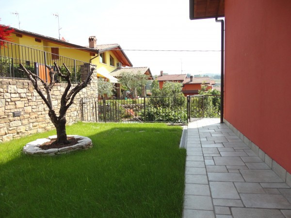 Villa CENATE SOTTO vendita    RE/MAX PRO