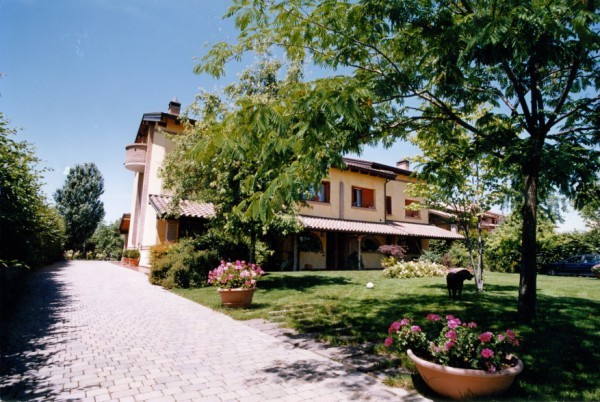 Villa PARMA vendita  ALBERI della Gaggìe AP IMMOBILIARE PUGLISI ANTONINO NATALE &amp; C. S.