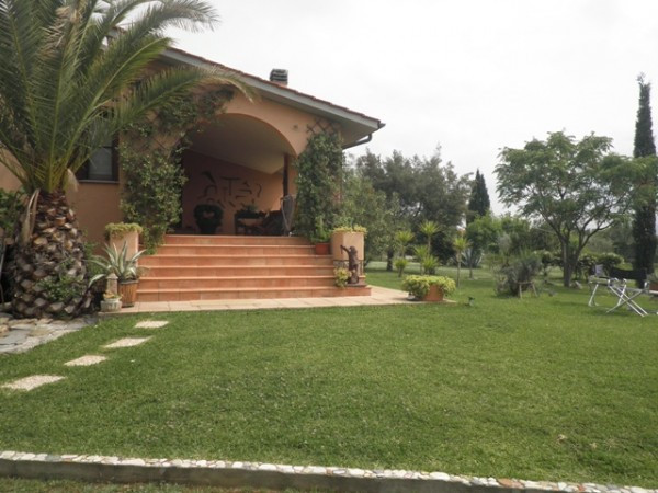 Villa CASTIGLIONE DELLA PESCAIA vendita    Studio Immobiliare Boschi