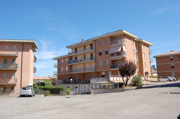 Appartamento CASTIGLIONE DEL LAGO vendita   Giosuè Carducci IMMOBILIARE IL CASTELLO