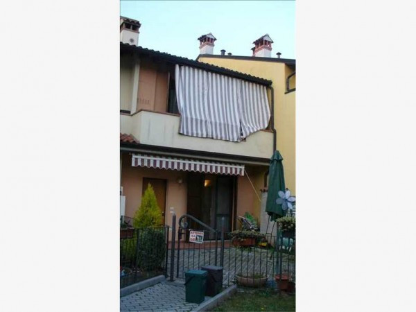 Villa Affiancata - Schiera GHEDI vendita    IMMEDIA servizi immobiliari