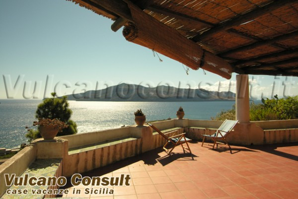 Villa SANTA MARINA SALINA vendita  Lingua Lingua Vulcano Consult Lipari Real Estate