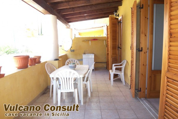  lipari vendita quart:  vulcano consult lipari real estate