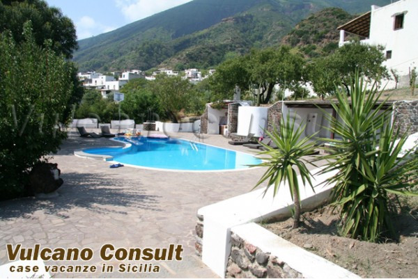  lipari vendita quart:  vulcano consult lipari real estate