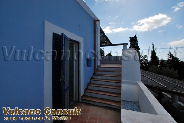 Villa LIPARI vendita  Filicudi Filicudi Rocca di Ciauli Vulcano Consult Lipari Real Estate