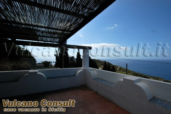 Villa LIPARI vendita  Filicudi Filicudi Rocca di Ciauli Vulcano Consult Lipari Real Estate