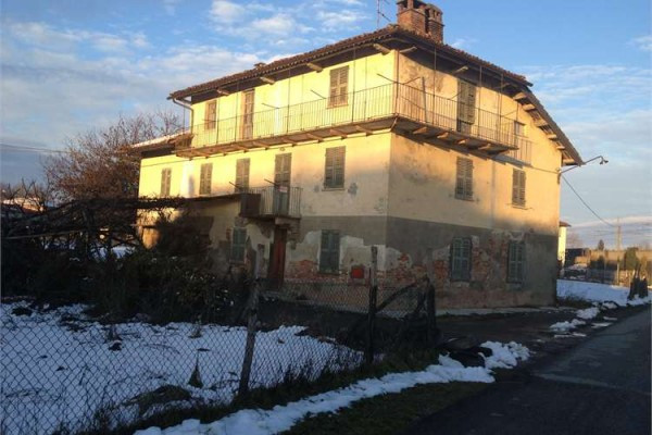  nizza monferrato vendita quart:  realcasa studio nizza di mario erpetto