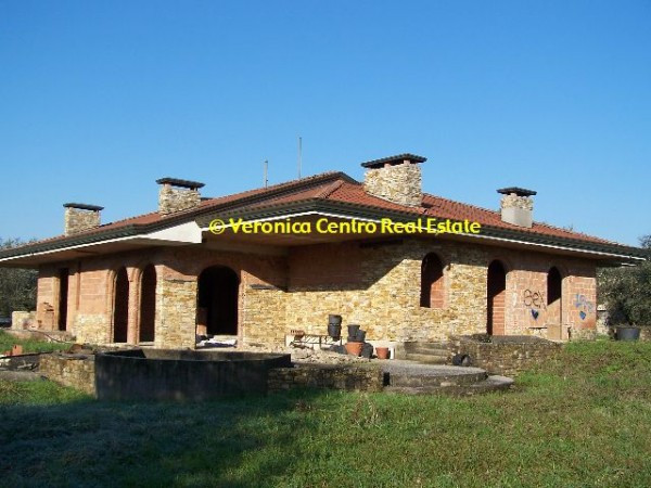  capannori vendita quart: segromigno in monte veronica centro real estate s.a.s