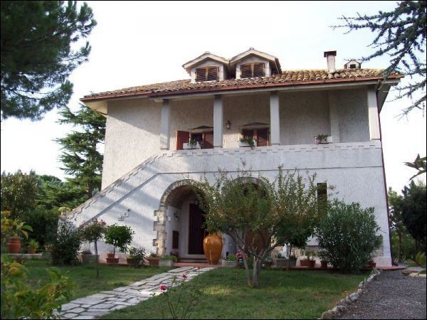 Villa Unifamiliare - Indipendente ASCOLI PICENO vendita   Loreto Immobiliare Centro Servizi Ascoli