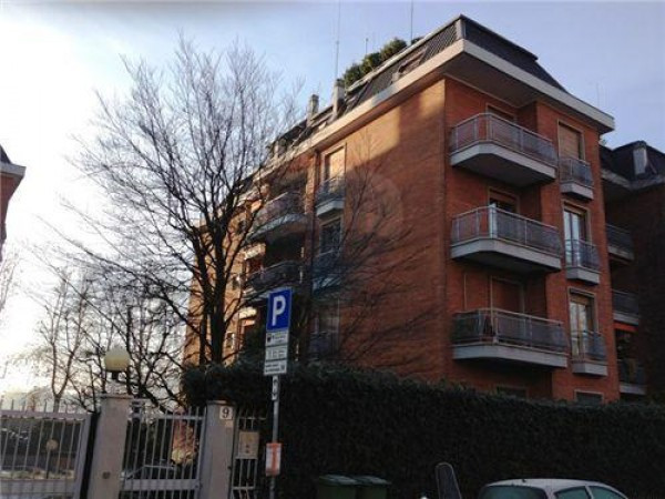 Appartamento MILANO vendita  SAN SIRO  Aldis Gazzarri Consulente Immobiliare, Facility Ma