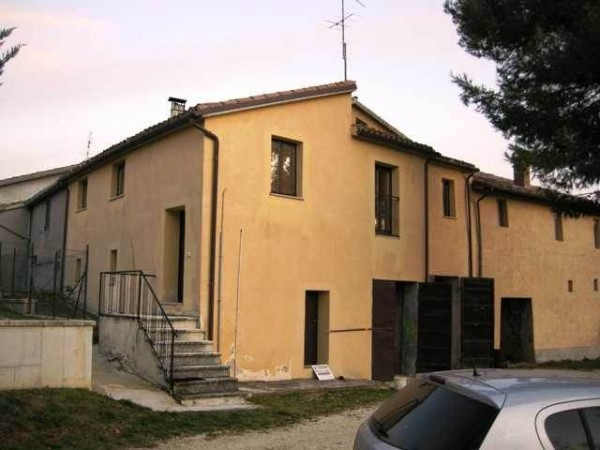  san severino marche vendita quart:  agenzia immobiliare studio s.severino marche