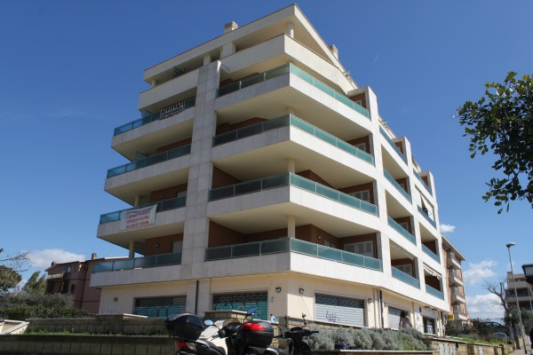 Negozio - Loc.Com. ROMA affitto  TRIGORIA Álvaro del Portillo Ingegneri De Paolis Spa