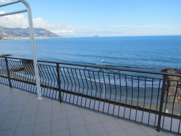 Attico LAIGUEGLIA affitto    Pesce &amp; Balbo  Immobiliare